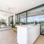 Higueronrentals Live Work Enjoy Apartament